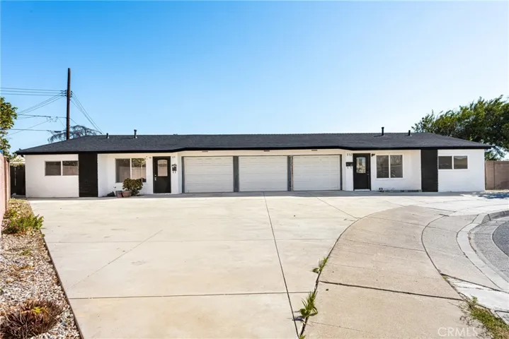 335 S Wayfield Street, Orange, California 92866
