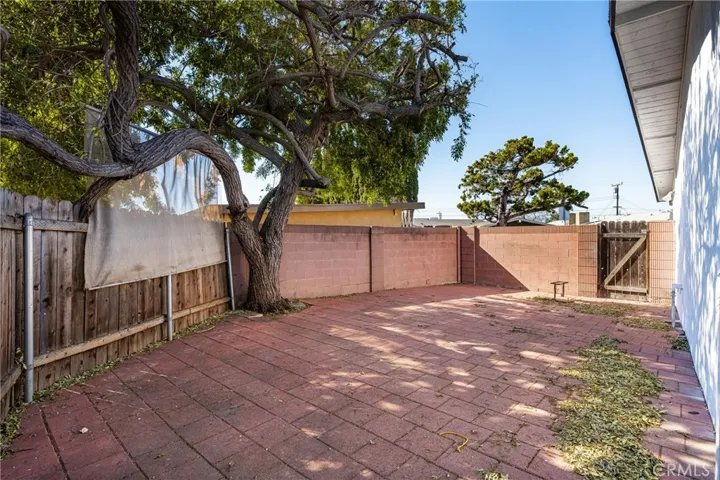 335 S Wayfield Street, Orange, California 92866