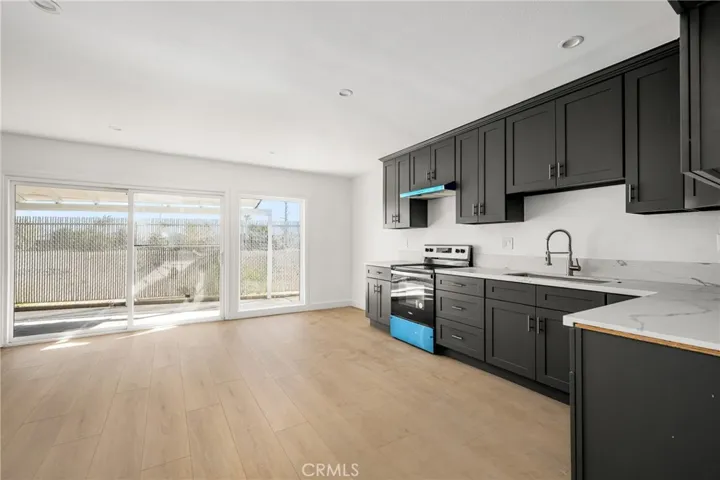 335 S Wayfield Street, Orange, California 92866