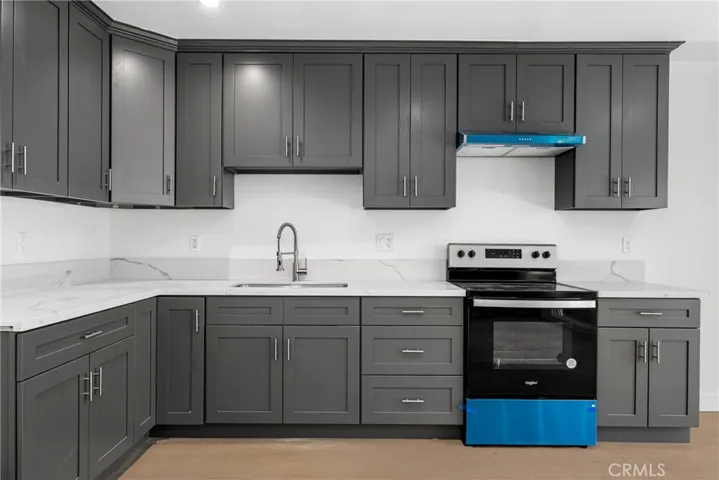 335 S Wayfield Street, Orange, California 92866