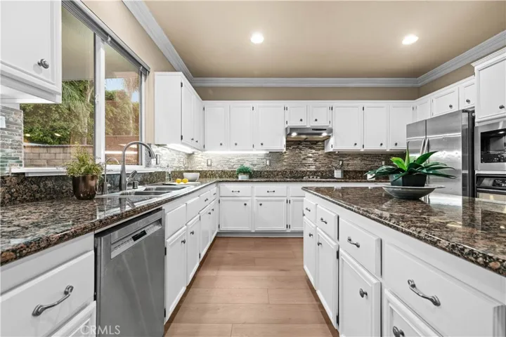 6325 Pear Avenue, Eastvale, California 92880