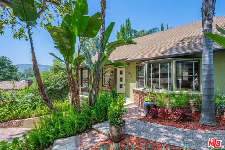 1829 La Loma Road, Pasadena, California 91105