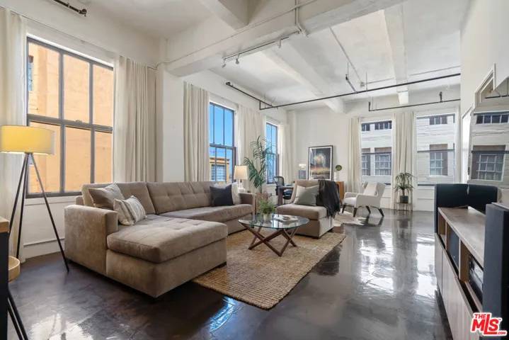 738 S Los Angeles Street 404, Los Angeles, California 90014