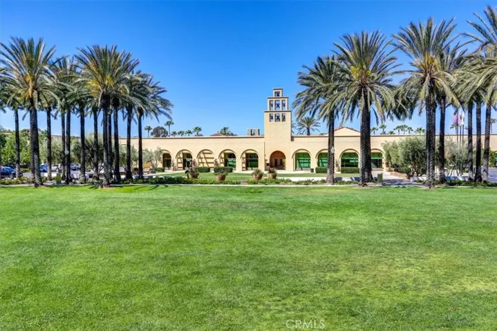 Located in the hub of Rancho Santa Margarita, the center has breath-taking views of Central Park and the Saddleback Mountains.Bell Tower.