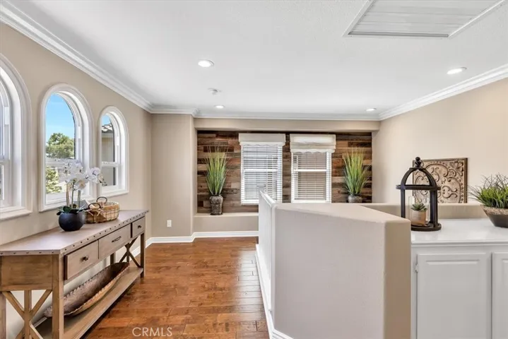 Located at the top of the stairs and with mountain views, the versatile flex space is the perfect "tech" space.
