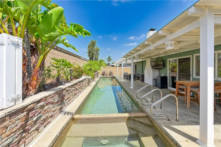 181 N Avenida Malaga, Anaheim Hills, California 92808