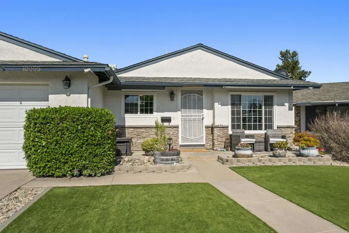 10005 Woodrose Ave, Santee, California 92071