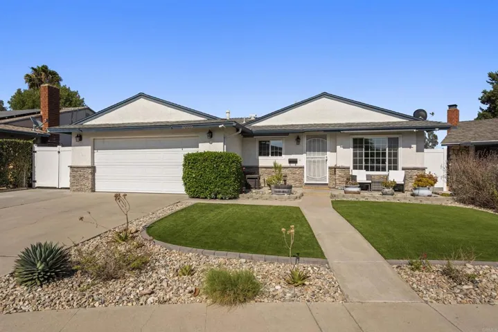 10005 Woodrose Ave, Santee, California 92071
