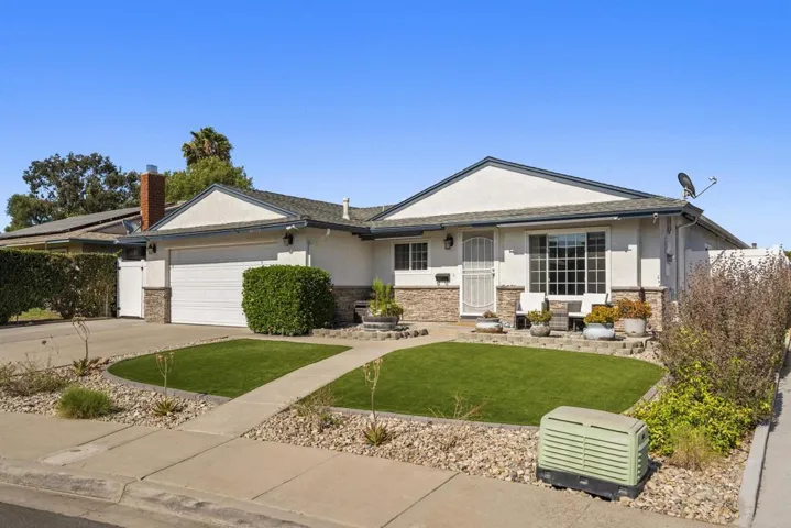 10005 Woodrose Ave, Santee, California 92071