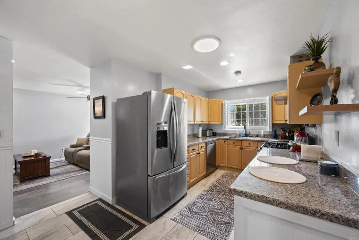 10005 Woodrose Ave, Santee, California 92071