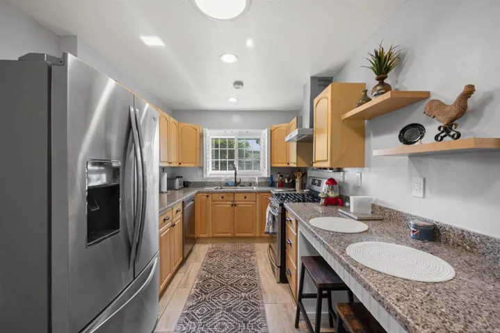 10005 Woodrose Ave, Santee, California 92071