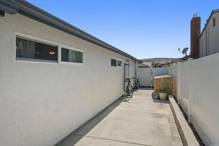 10005 Woodrose Ave, Santee, California 92071