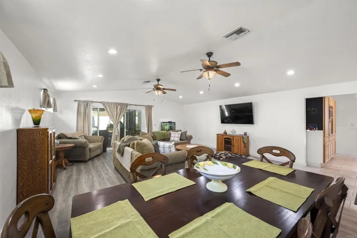 10005 Woodrose Ave, Santee, California 92071