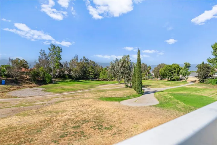 1414 Mariposa Drive, Corona, California 92879