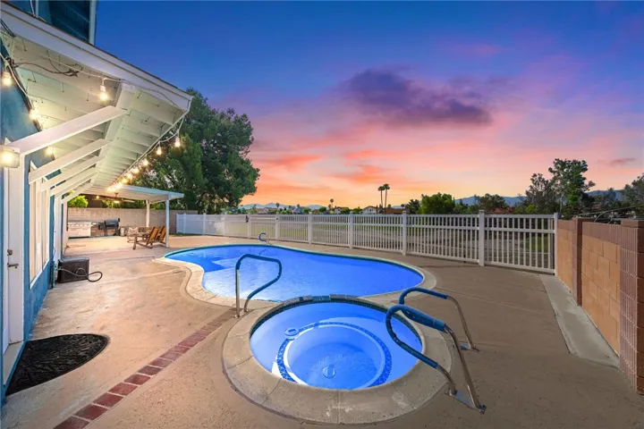 1414 Mariposa Drive, Corona, California 92879