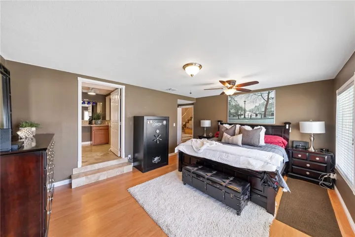 1414 Mariposa Drive, Corona, California 92879