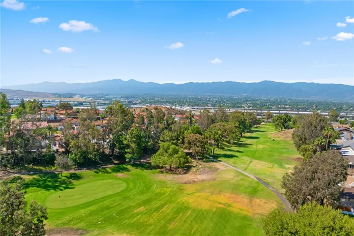 1414 Mariposa Drive, Corona, California 92879