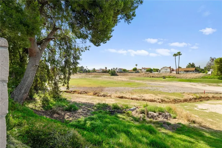 1414 Mariposa Drive, Corona, California 92879