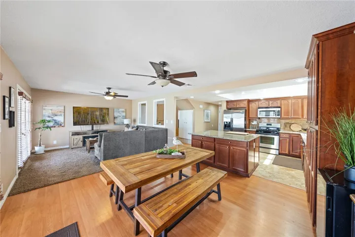 1414 Mariposa Drive, Corona, California 92879