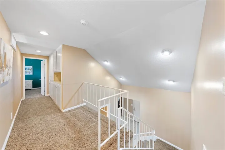 1414 Mariposa Drive, Corona, California 92879