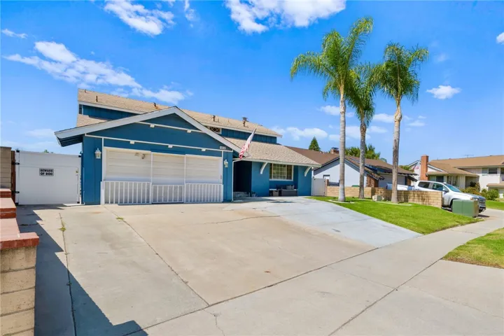 1414 Mariposa Drive, Corona, California 92879