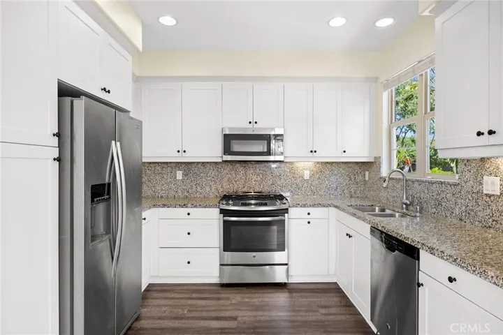 924 E Baseline Road, Claremont, California 91711
