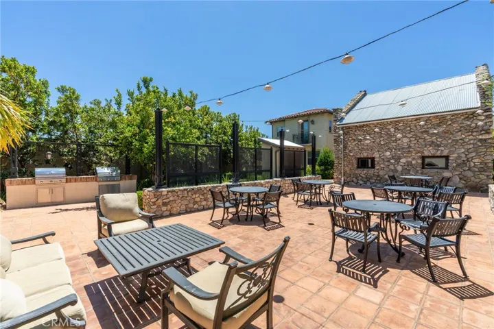 924 E Baseline Road, Claremont, California 91711
