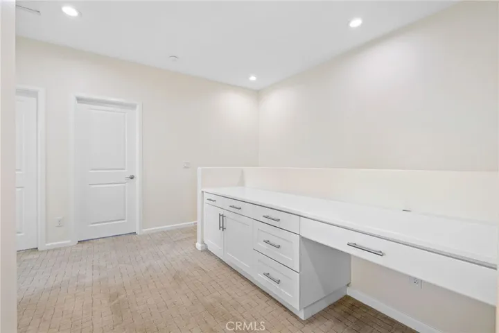 924 E Baseline Road, Claremont, California 91711