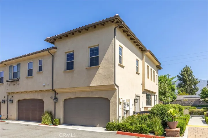924 E Baseline Road, Claremont, California 91711