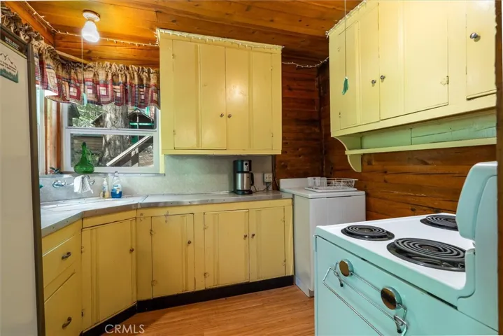 1137 Cedar Street, Fish Camp, California 93623