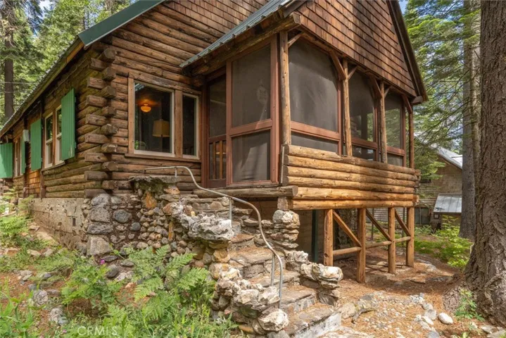 1137 Cedar Street, Fish Camp, California 93623