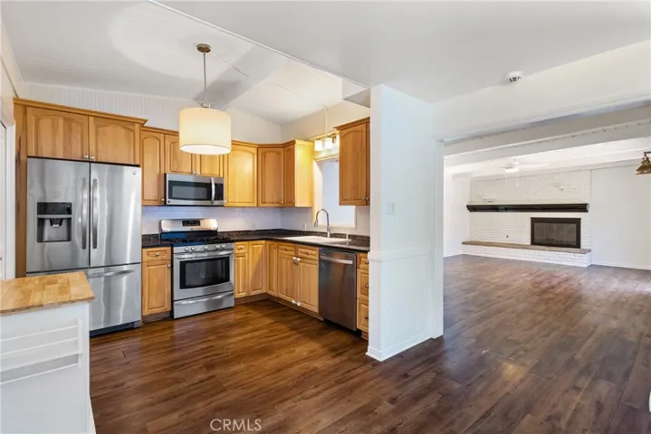 7943 Bothwell Road, Reseda, California 91335