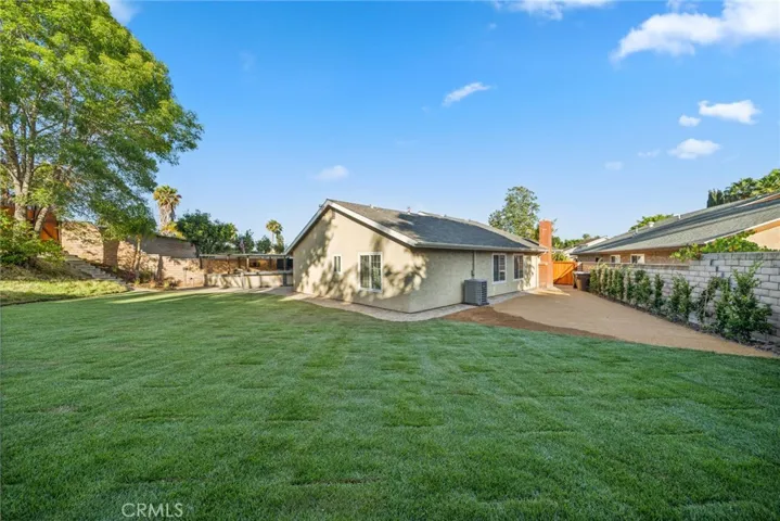 the backyard has a convenient gate to Costeau street, where there is ample parking for guests and easy access to Costeau park and Beckenham park.