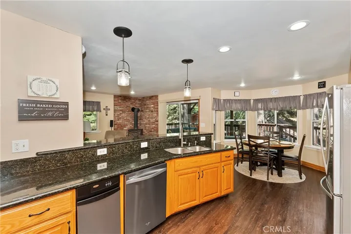 1997 Fernside Road, Running Springs, California 92382