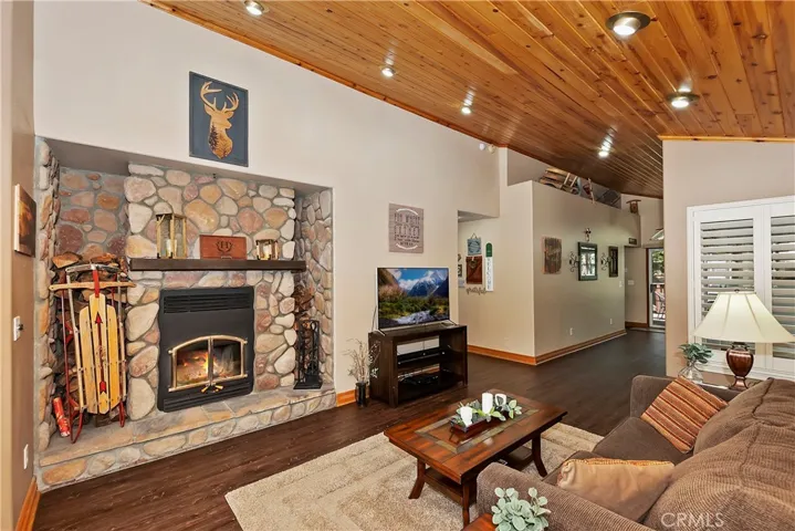 1997 Fernside Road, Running Springs, California 92382
