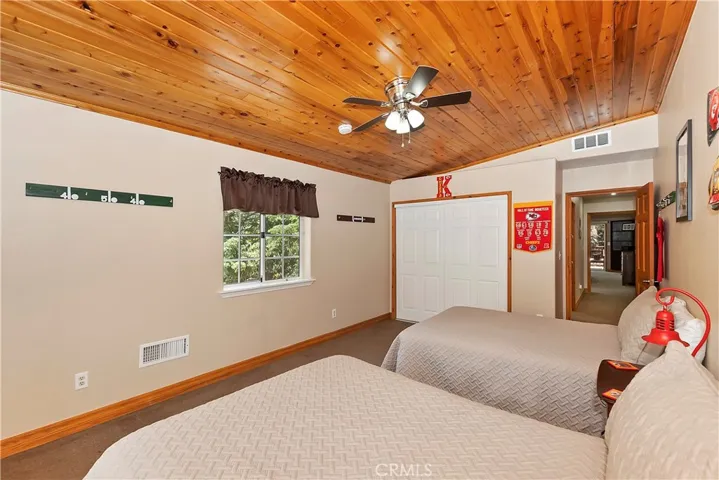1997 Fernside Road, Running Springs, California 92382