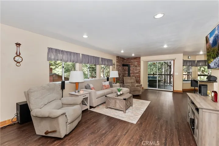 1997 Fernside Road, Running Springs, California 92382