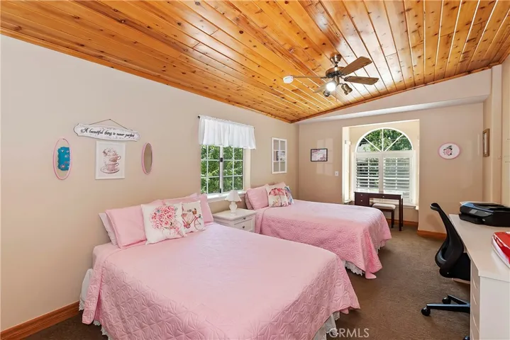 1997 Fernside Road, Running Springs, California 92382