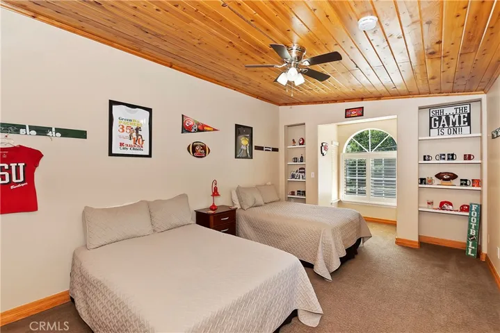1997 Fernside Road, Running Springs, California 92382
