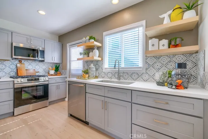 1047 Meramec Avenue, San Pedro, California 90731