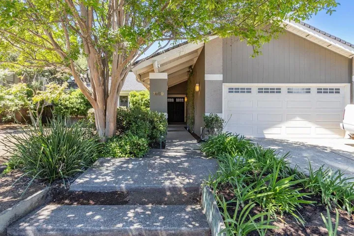 7059 Anjou Creek Circle, San Jose, California 95120