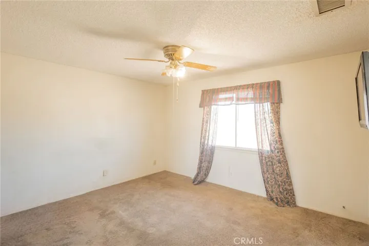17964 Manzanita Street, Hesperia, California 92345