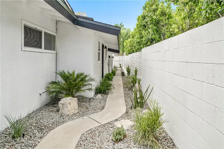 145 E Mesquite Avenue, Palm Springs, California 92264