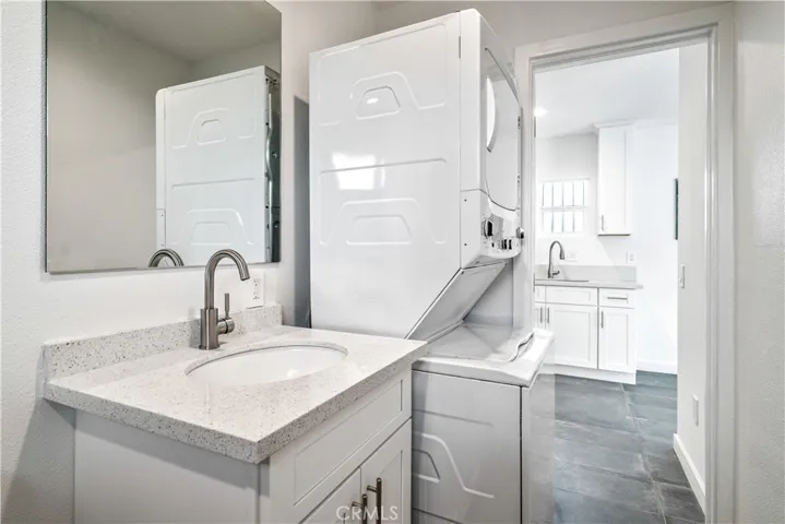 145 E Mesquite Avenue, Palm Springs, California 92264