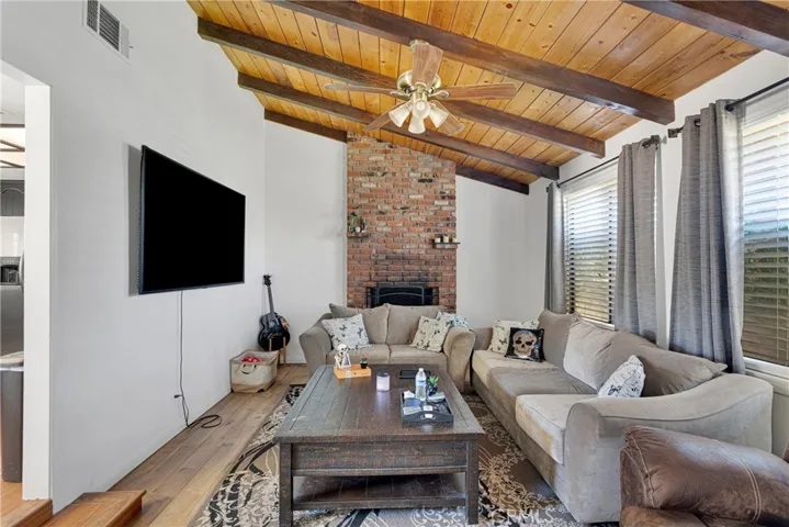 18585 Catamaran Lane, Victorville, California 92395