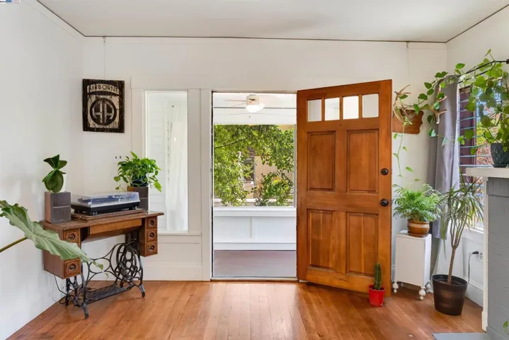1318 Pine Street, Martinez, California 94553