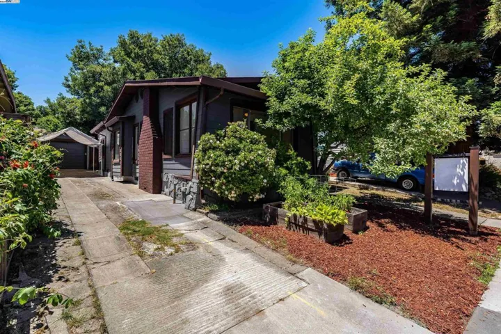 1318 Pine Street, Martinez, California 94553