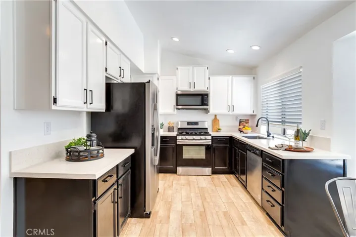 22721 Queensbury Court, Wildomar, California 92595