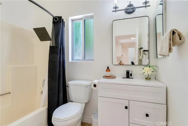 22721 Queensbury Court, Wildomar, California 92595