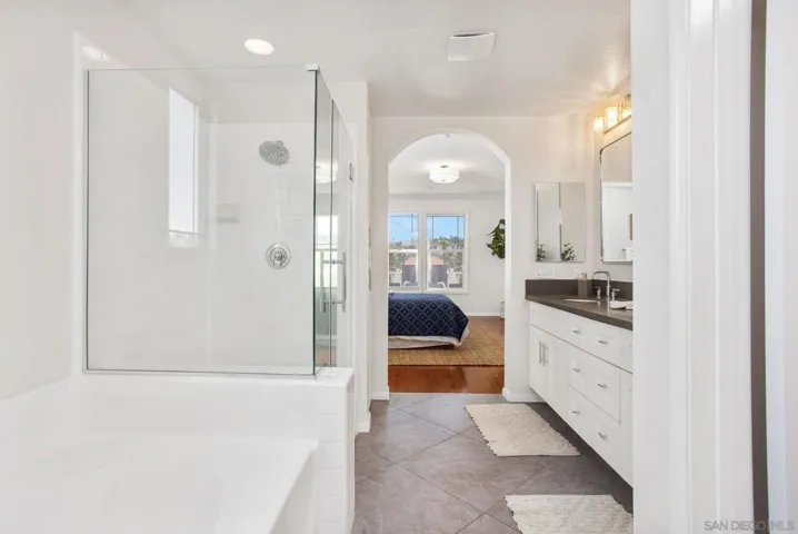 8301 Rio San Diego Dr 2, San Diego, California 92108